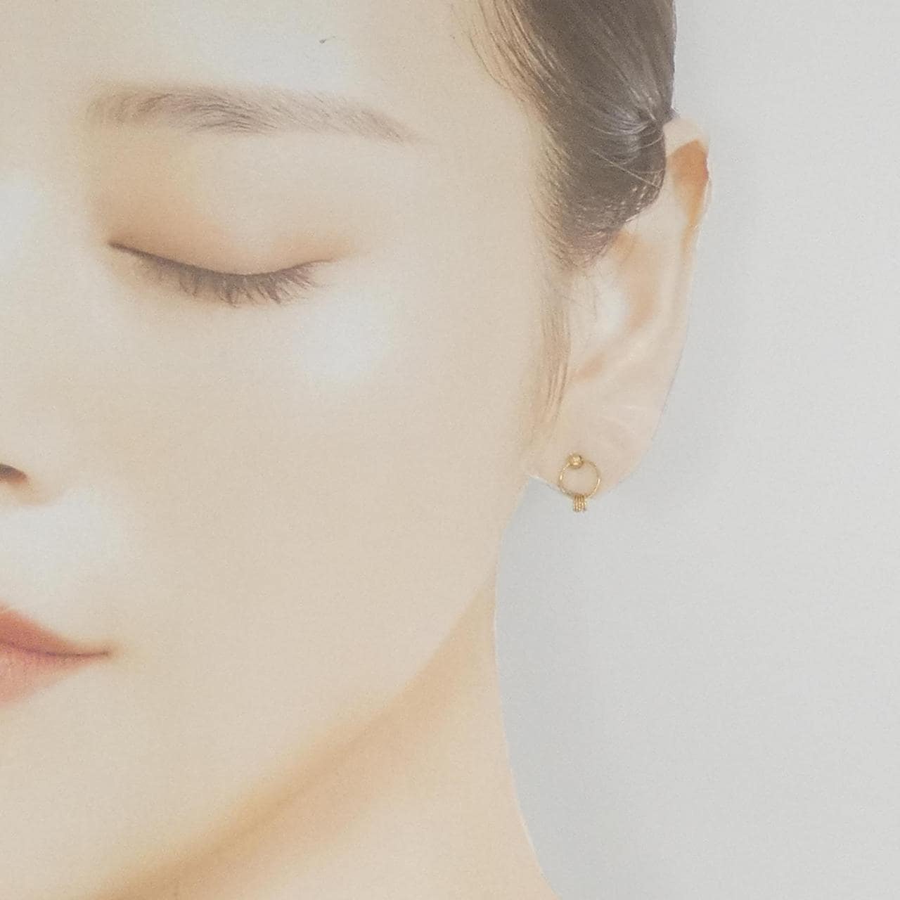 K18YG earrings
