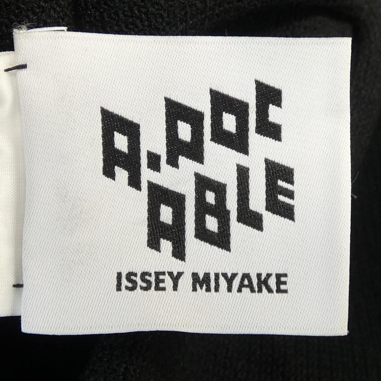 エイポックエイブルイッセイミヤケ A-POC ABLE ISSEY MIYAKE AT13KH421 ワンピース