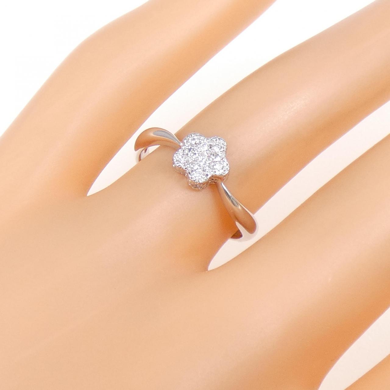 K18WG フラワー ダイヤモンド リング 0.09CT