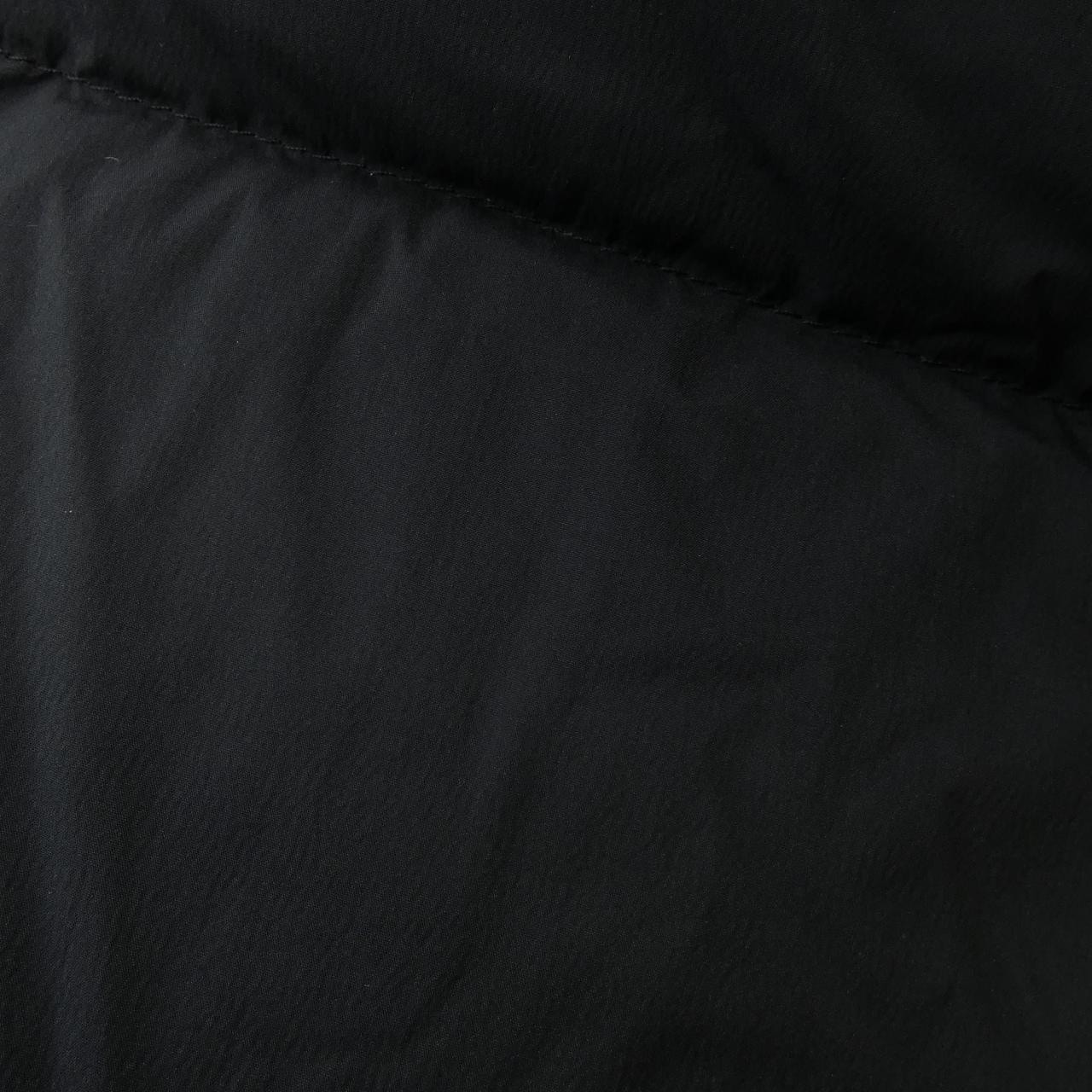 モンクレール MONCLER ダウンジャケット