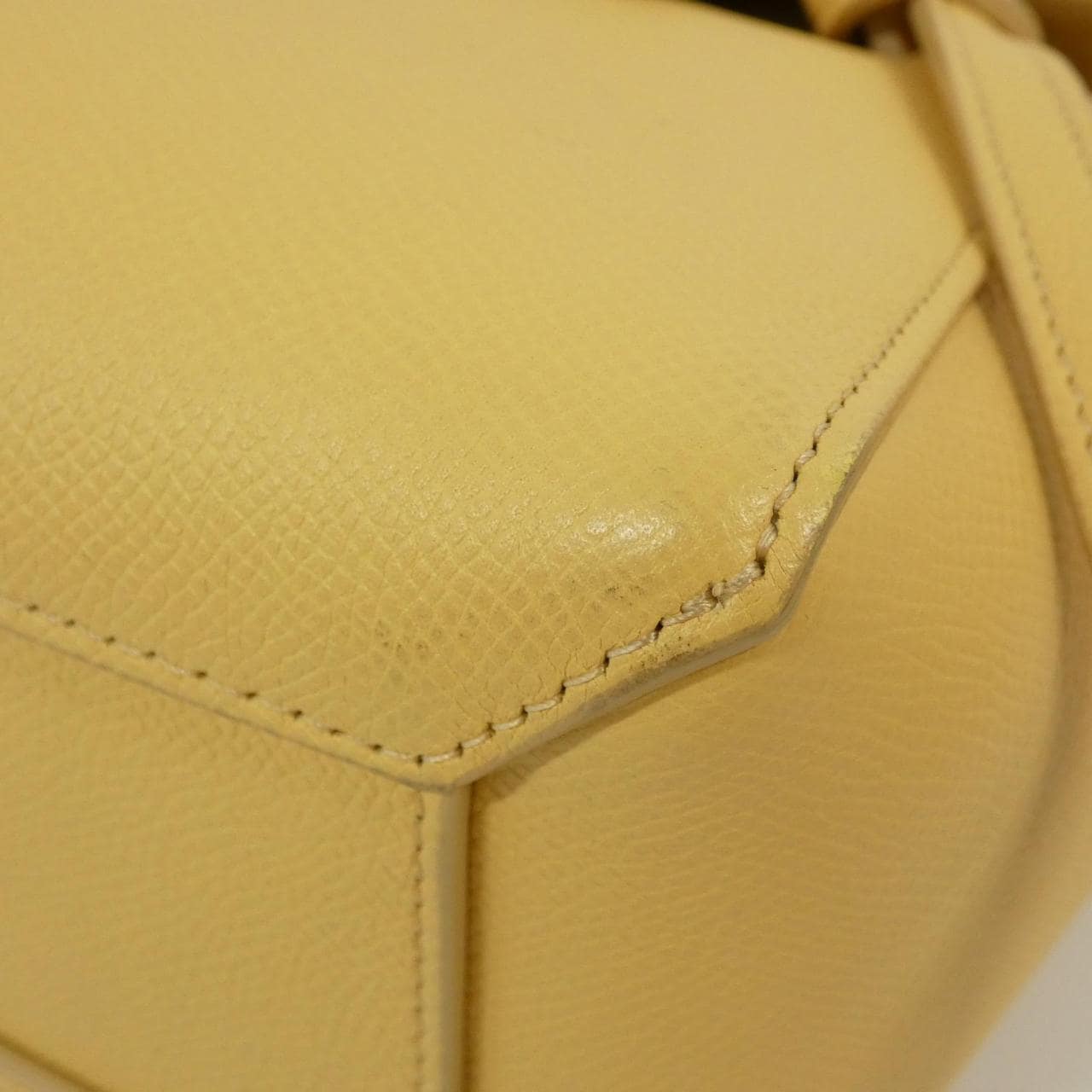 CELINE Nano 腰带 189003ZVA 包