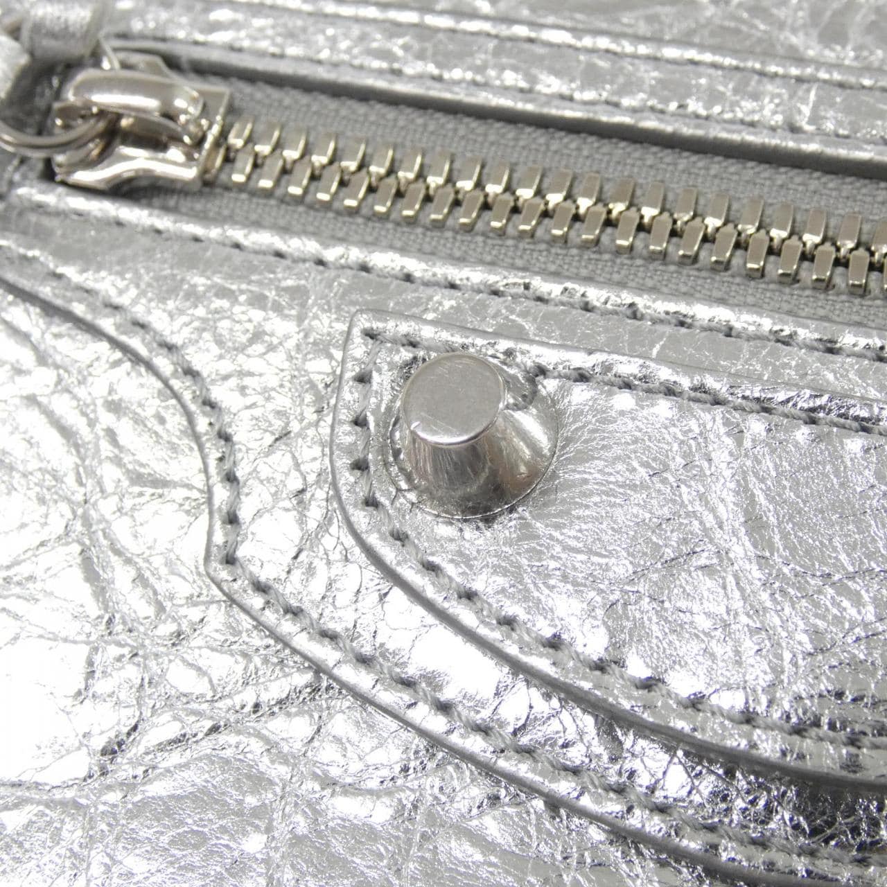 バレンシアガ LE CITY POUCH 828058 2ABMY バッグ
