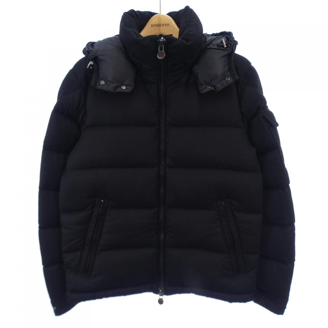 モンクレール MONCLER ダウンジャケット