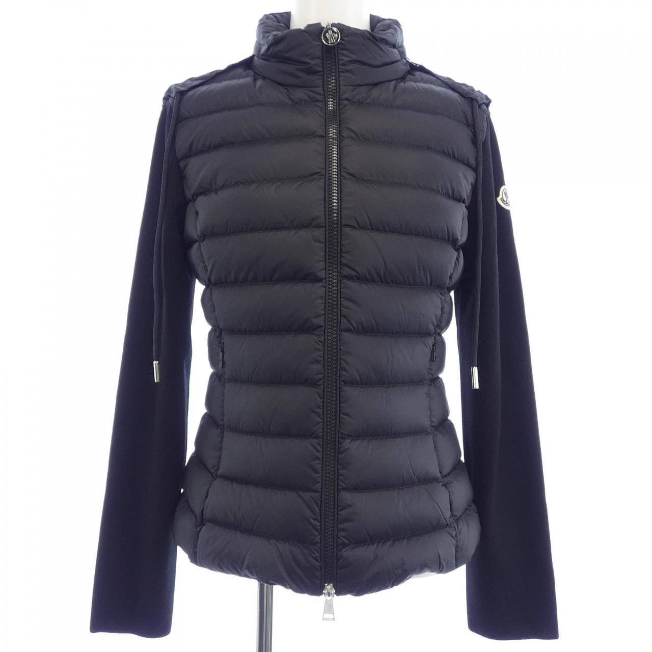 モンクレール MONCLER 10939B00006 M1122 ダウンジャケット