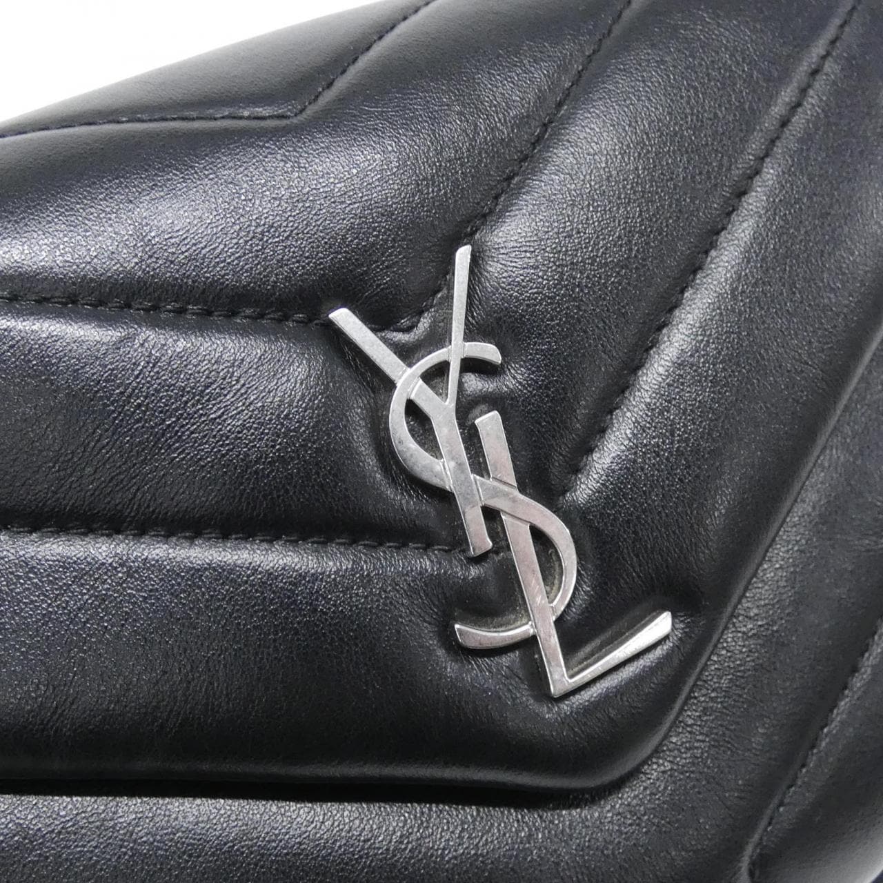 サンローラン ルル トイ バッグ 678401 DV706 ショルダーバッグ