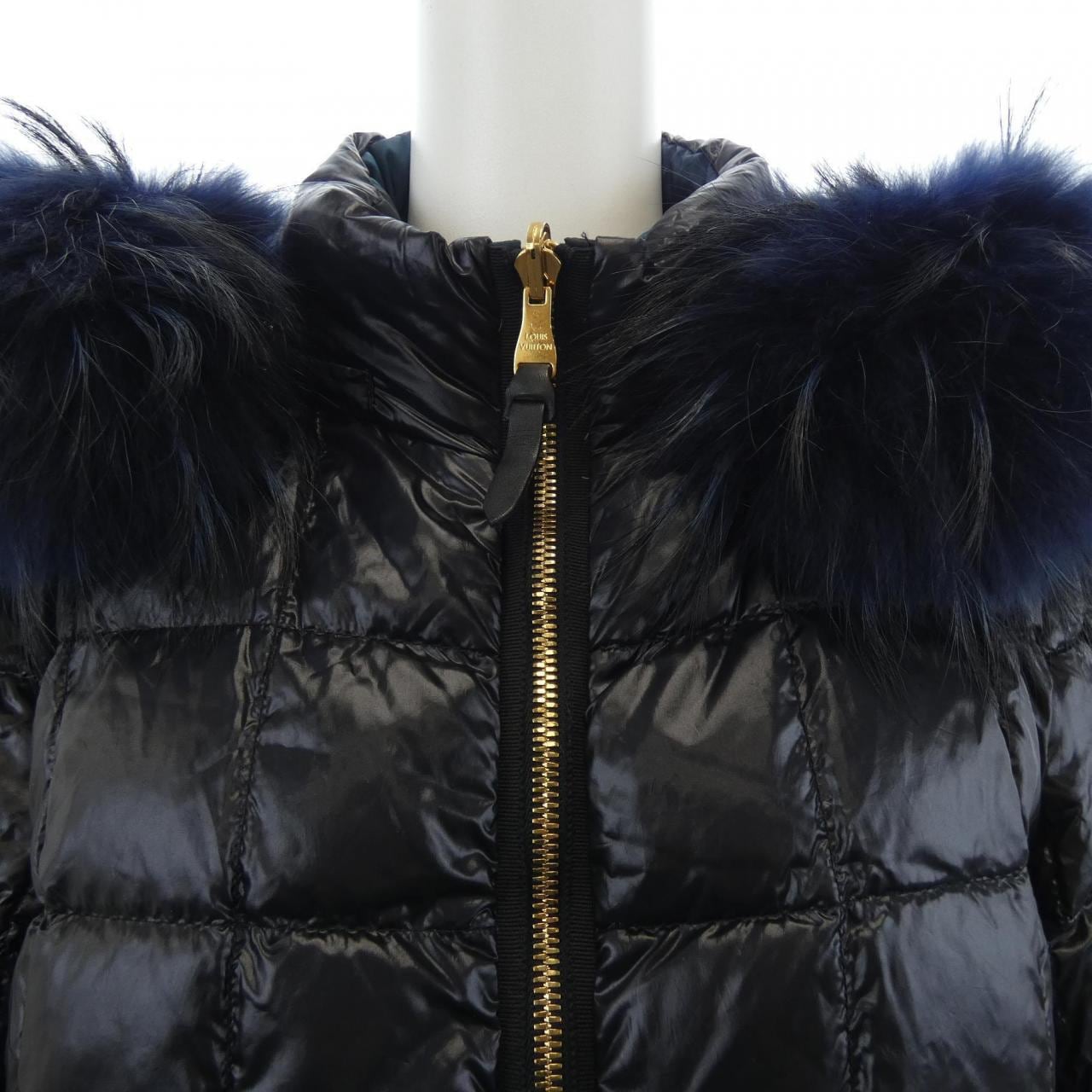 LOUIS VUITTON F6CO37PP7 羽绒服