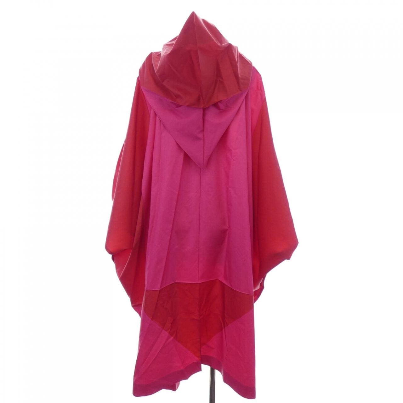 ミーイッセイミヤケ me ISSEY MIYAKE MI93FA861 ポンチョ