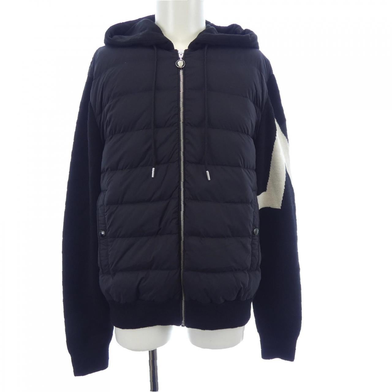 モンクレール MONCLER 41365/00 ダウンジャケット