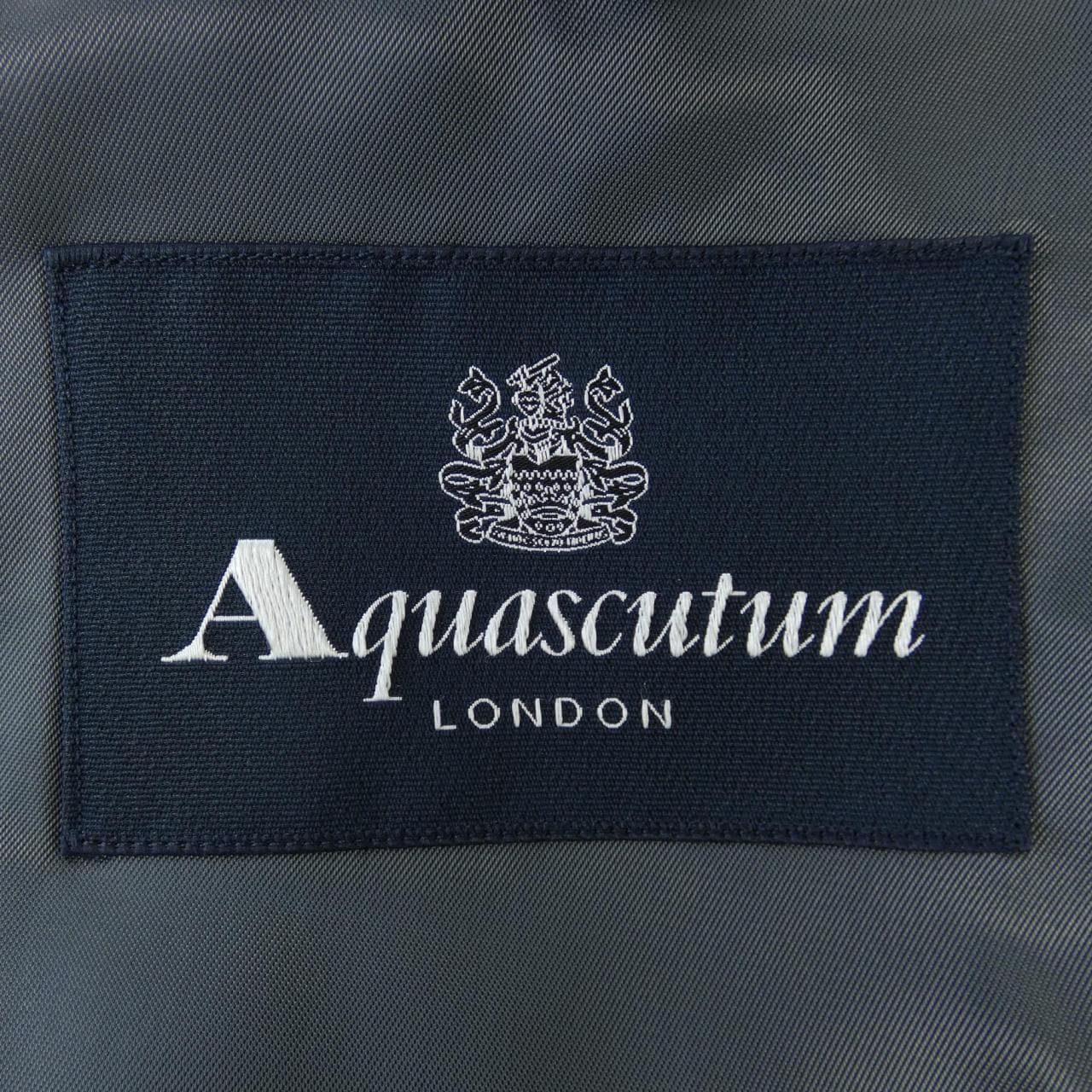 Aquascutum外套