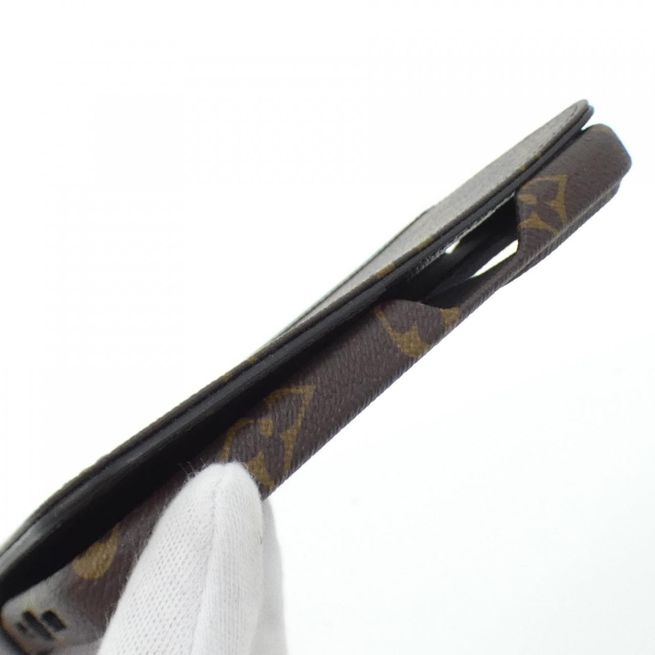 LOUIS VUITTON Monogram IPHONE15PRO Folio M82891 手機殼