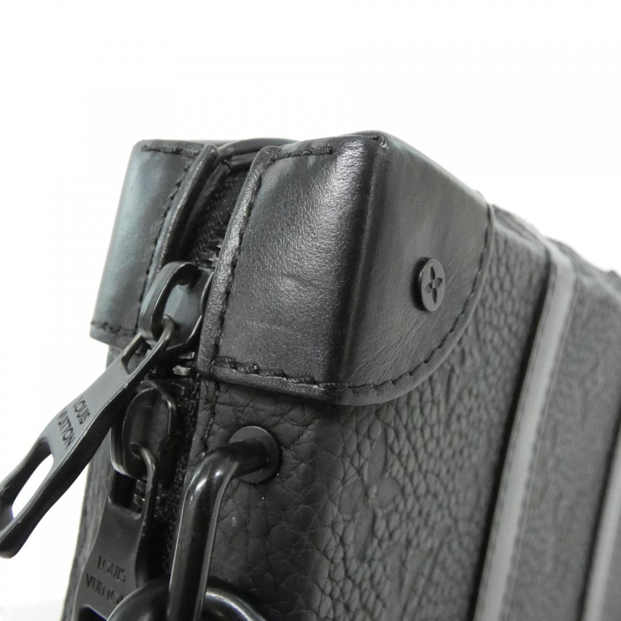 LOUIS VUITTON Taurillon Monogram Soft Trunk 錢包 M80224 單肩包