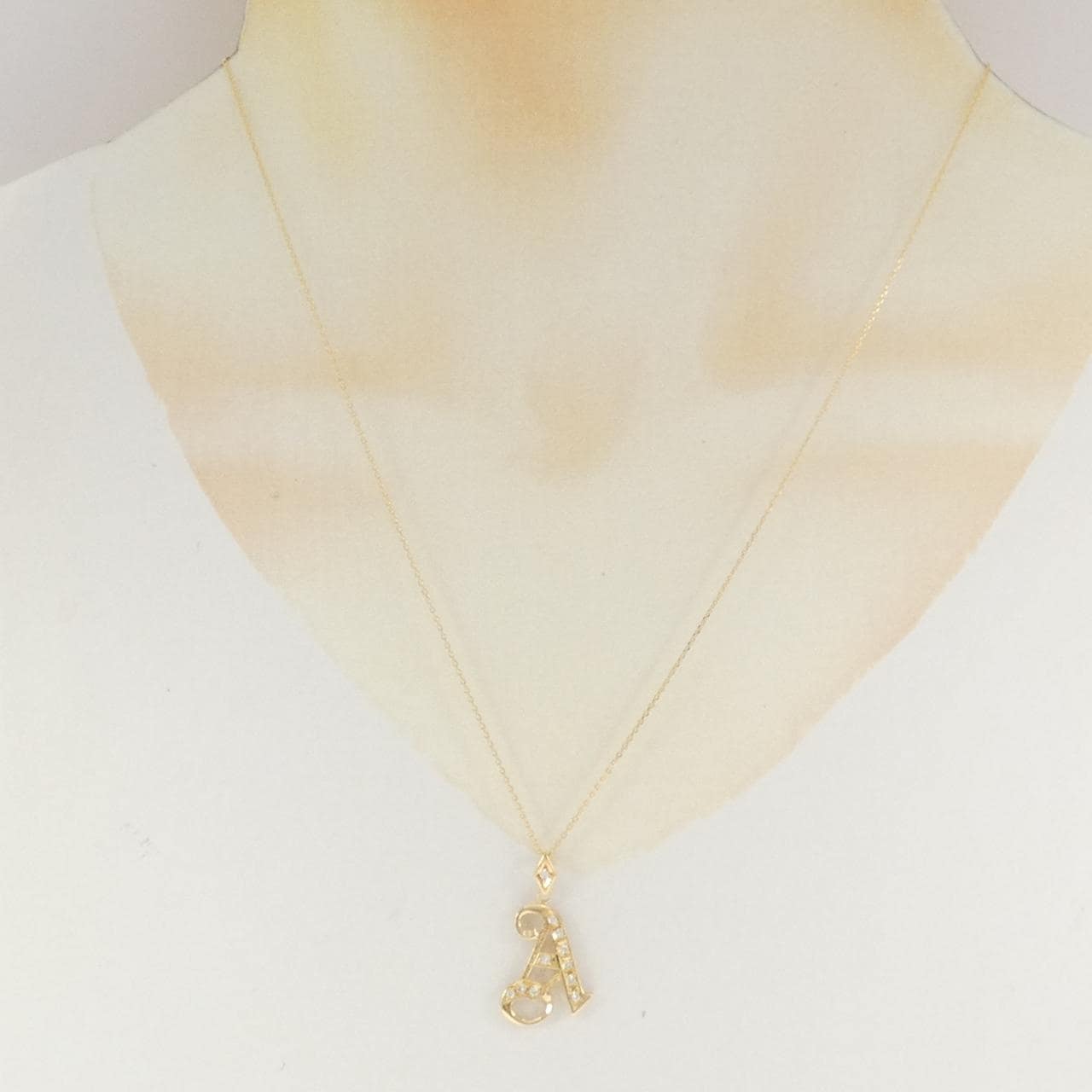 K18YG イニシャルA ダイヤモンド ネックレス 0.10CT