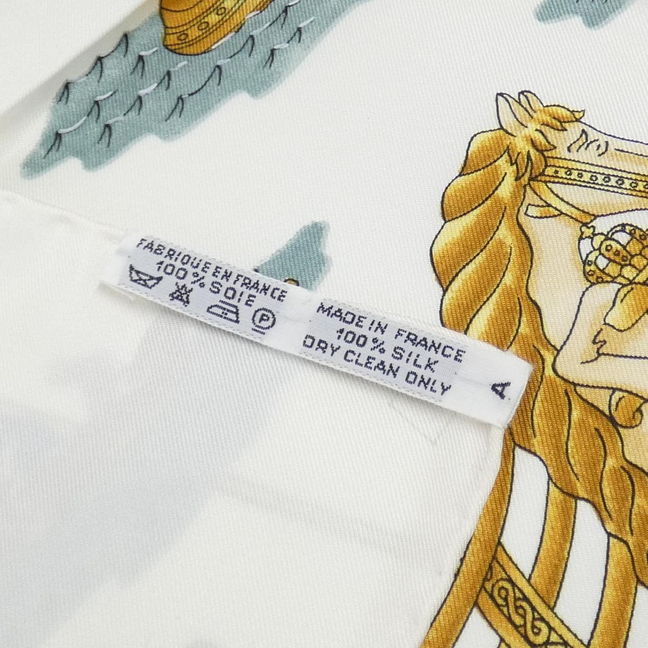 エルメス VOILES DE LUMIERE カレ スカーフ