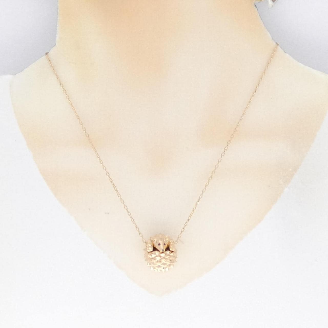 Boucheron Ellison necklace
