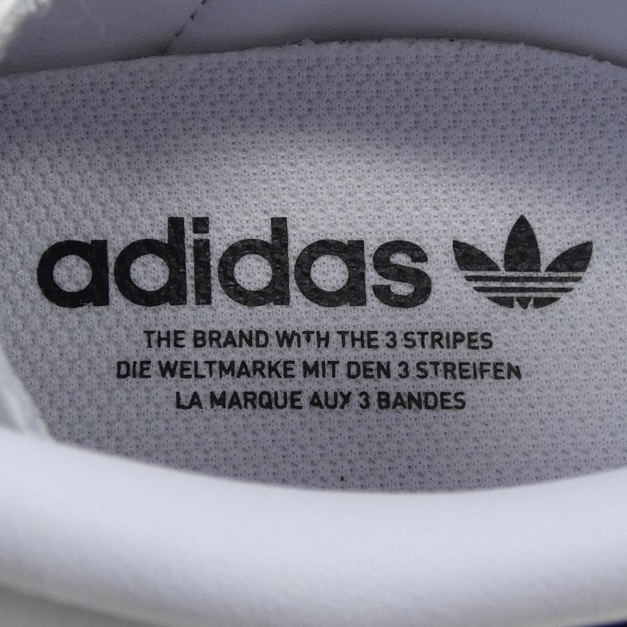 アディダス ADIDAS JP9677 スニーカー