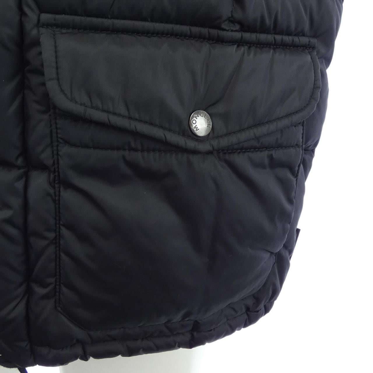 モンクレール MONCLER TAPAJOS ダウンベスト