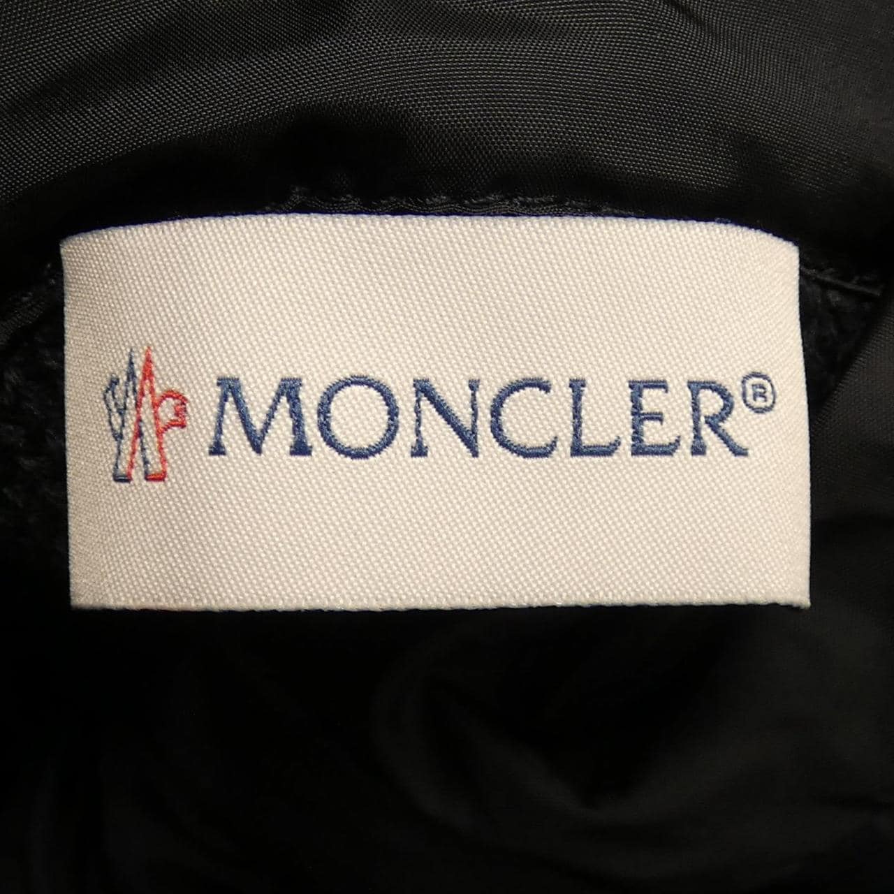 モンクレール MONCLER ダウンジャケット