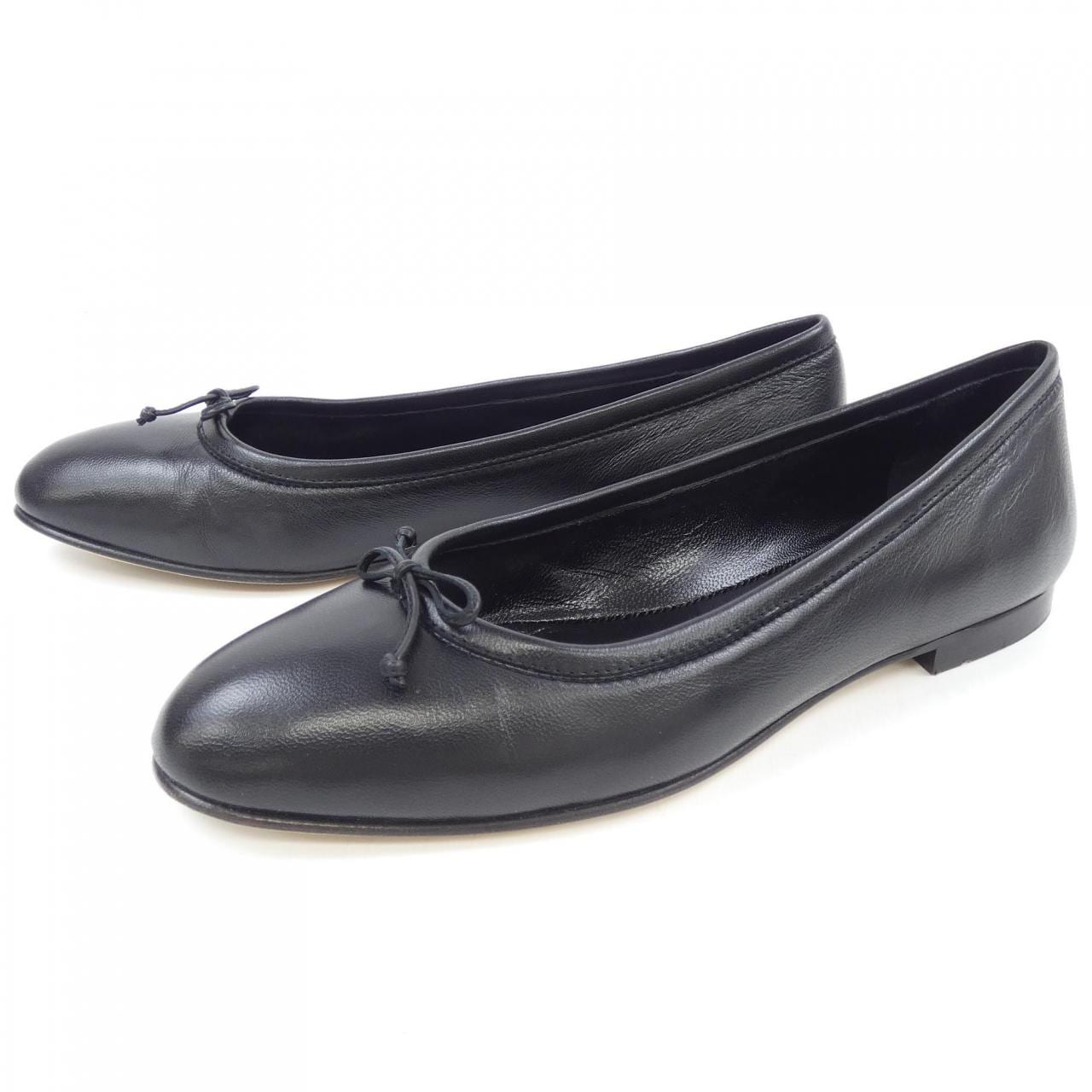 MANOLO BLAHNIK (Manolo Blahnik) 平底鞋