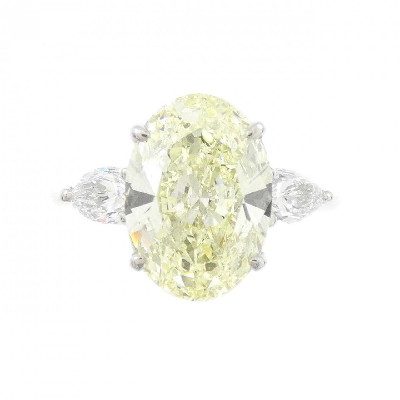 PT900 ダイヤモンド リング 2.609CT LY VS1 オーバルカット