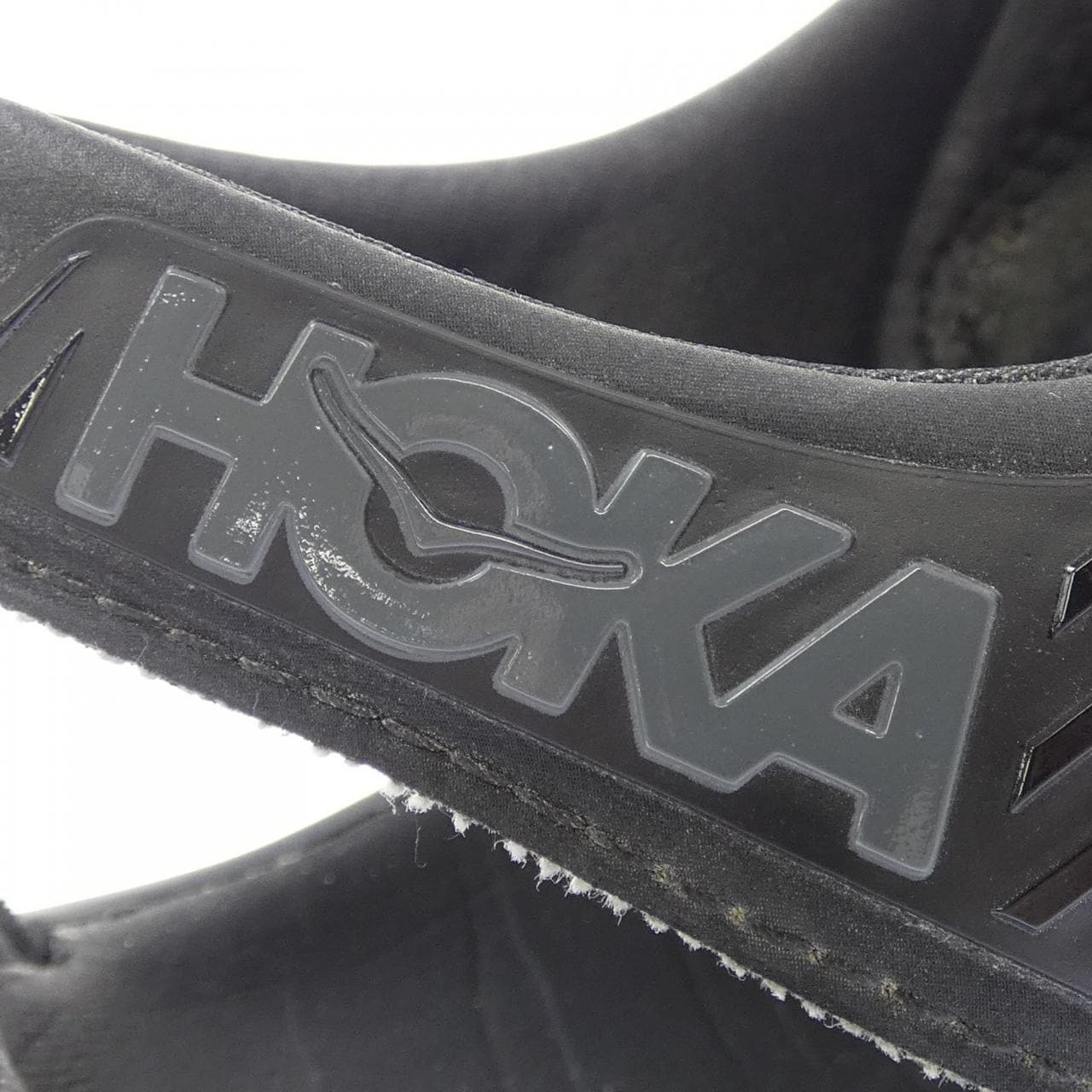 ホカオネオネ HOKA ONE ONE サンダル