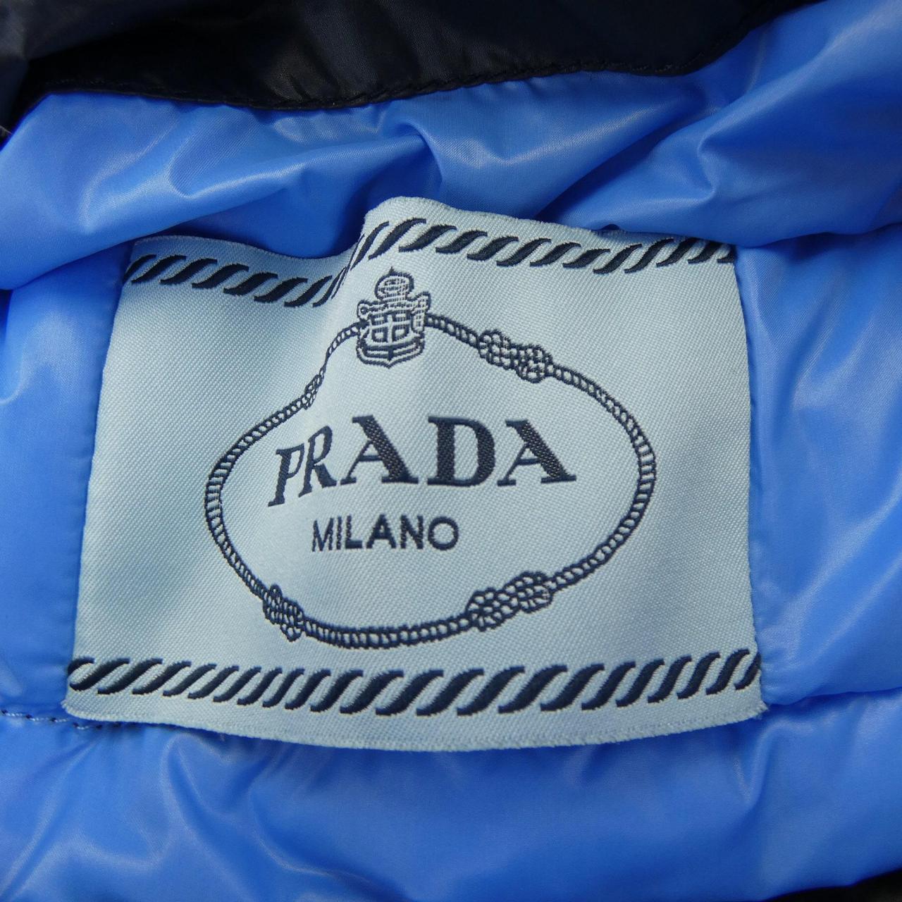 プラダ PRADA ダウンジャケット