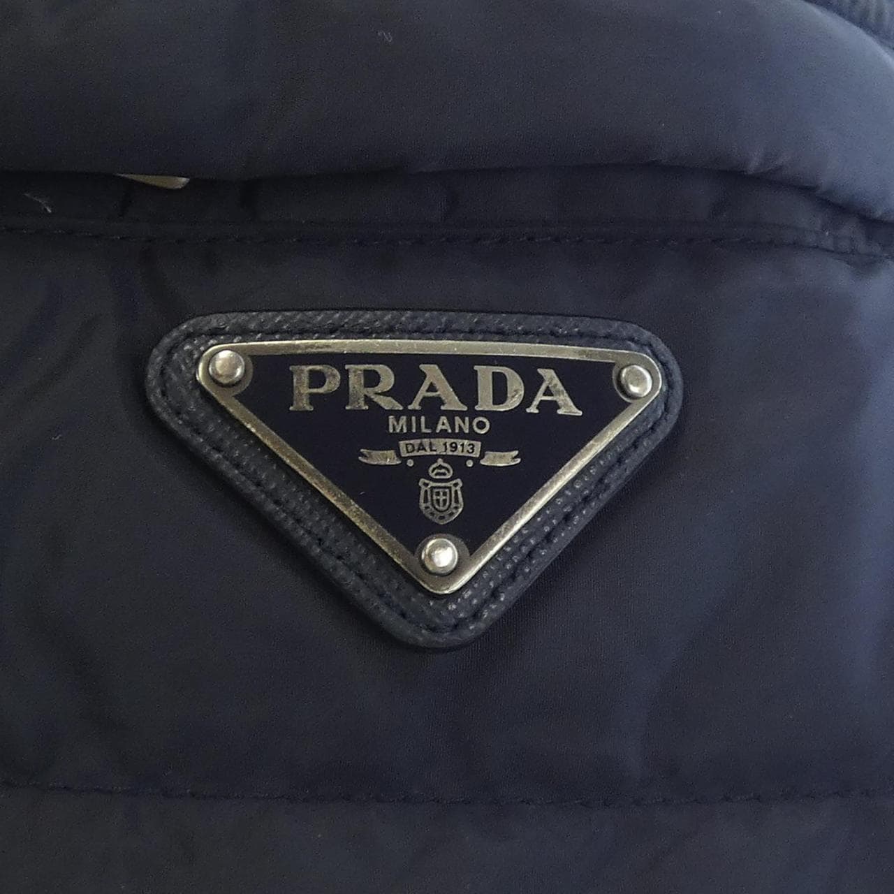 プラダ PRADA トライアングルロゴ SGH583 R132 Q04 ダウンジャケット
