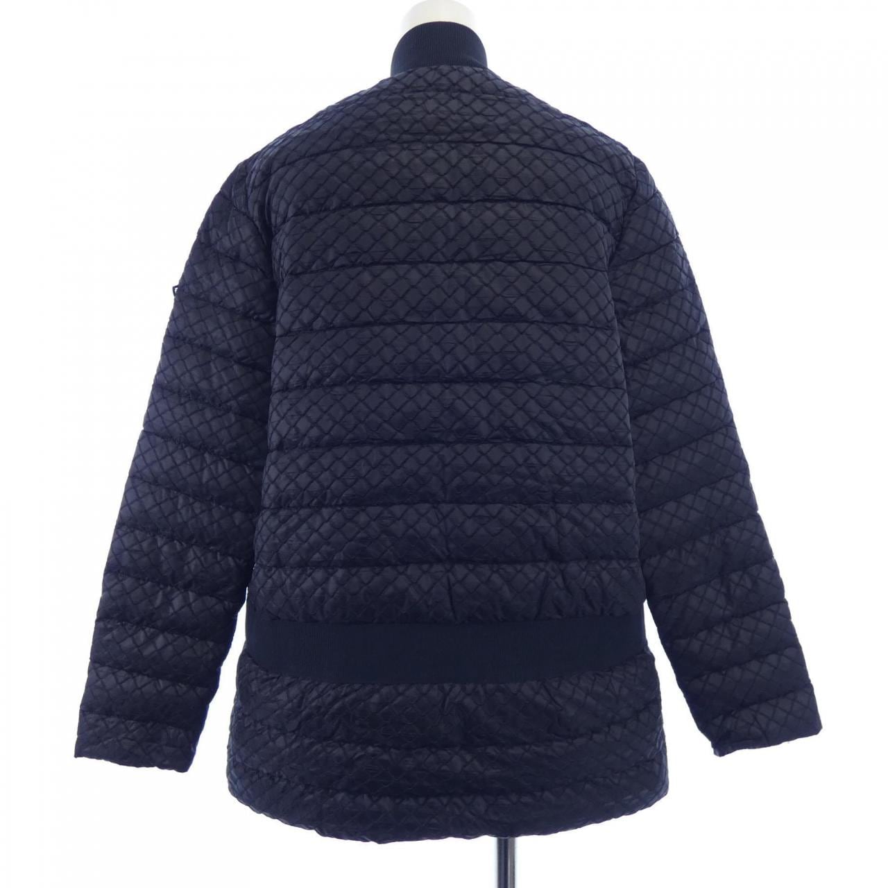 モンクレールガムルージュ MONCLER GAMMEROUGE ダウンジャケット