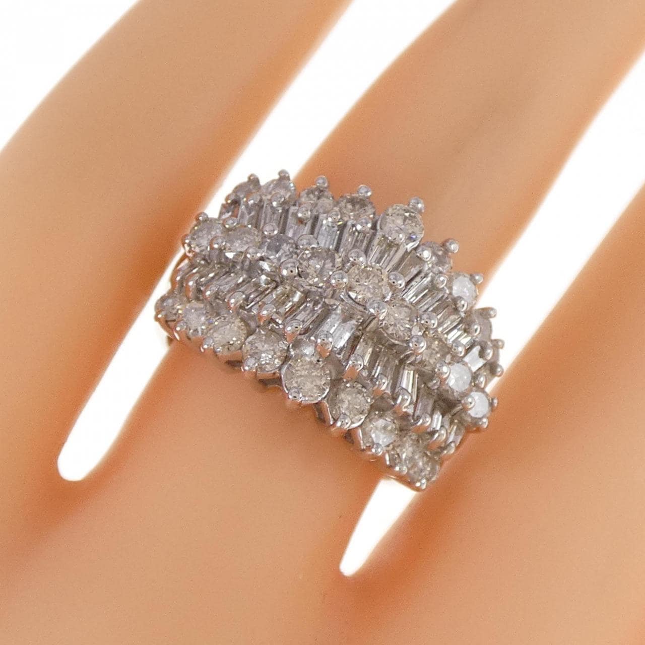 18KWG Diamond Ring 2.00CT