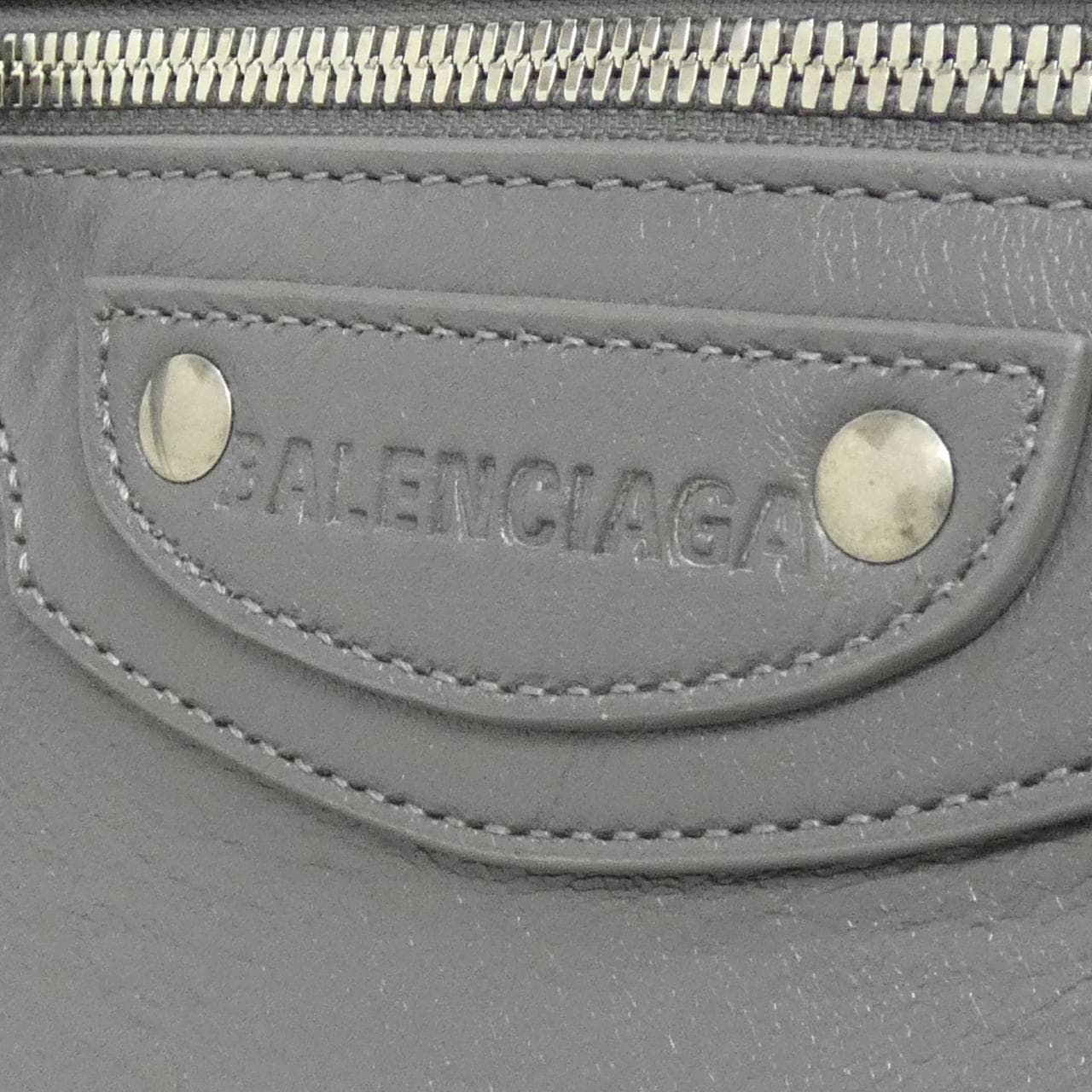 バレンシアガ ネオ クラシック M アップサイド ダウン 702502 210B0 バッグ