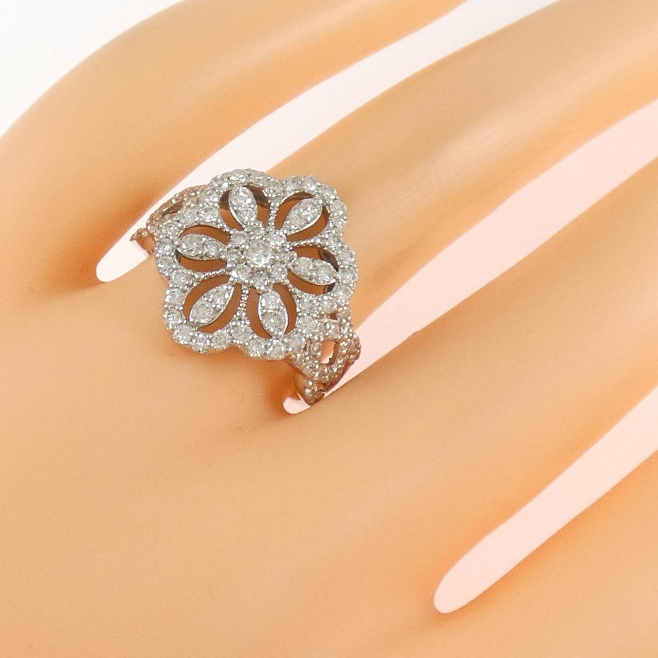 PT900 ダイヤモンド リング 1.00CT