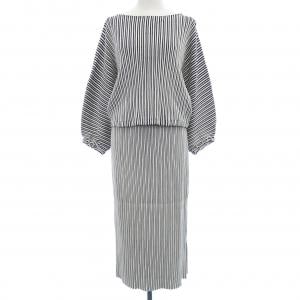 マリリンムーン Marilyn Moon セットアップ