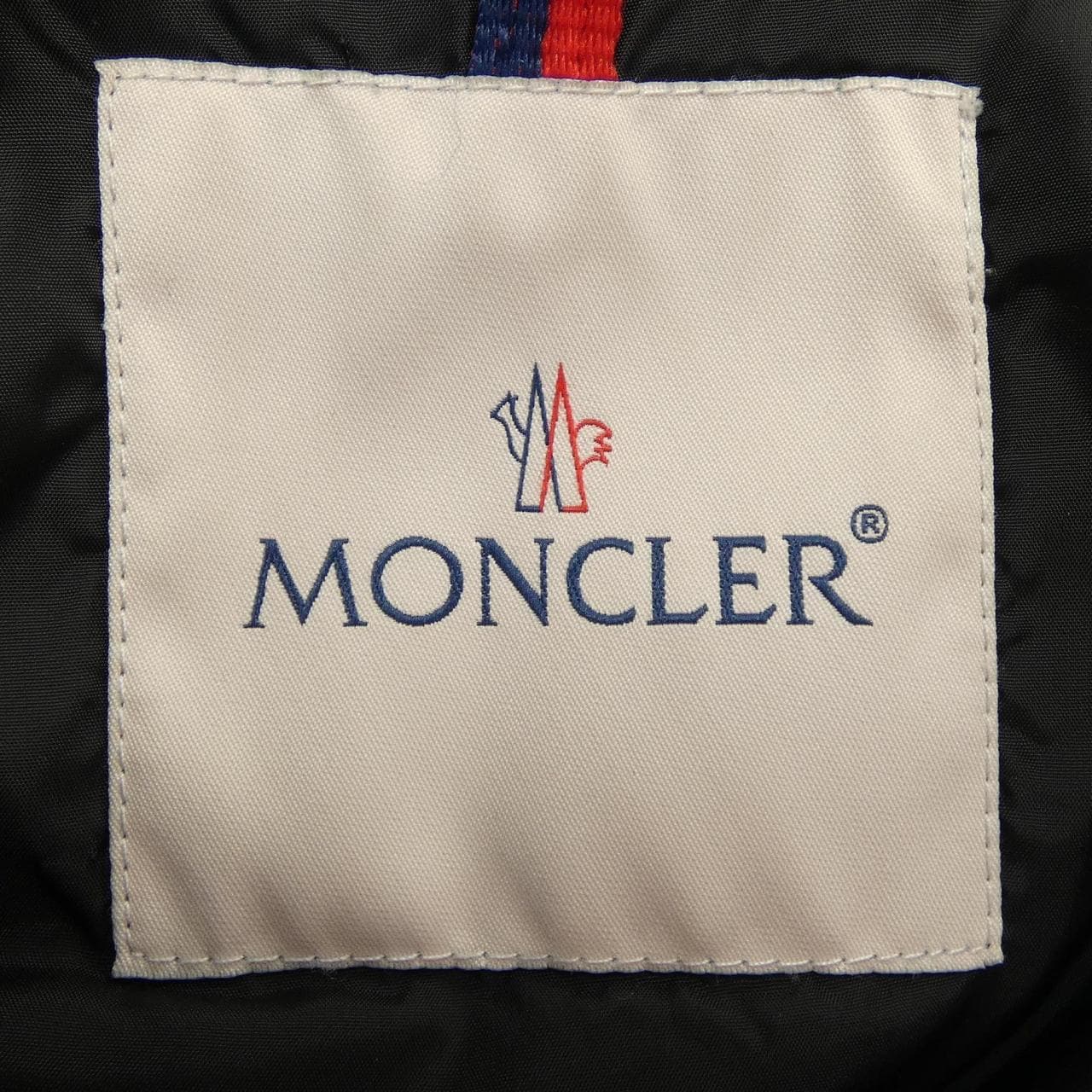 モンクレール MONCLER ダウンジャケット