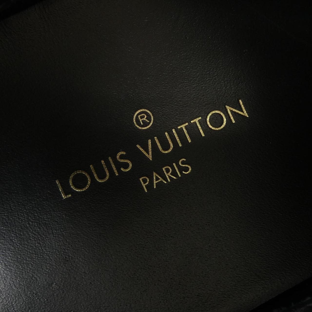 ルイヴィトン LOUIS VUITTON スニーカー
