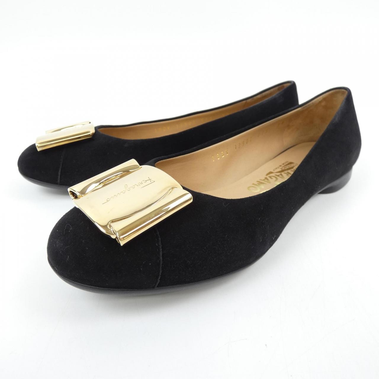 サルヴァトーレフェラガモ SALVATORE FERRAGAMO フラットシューズ