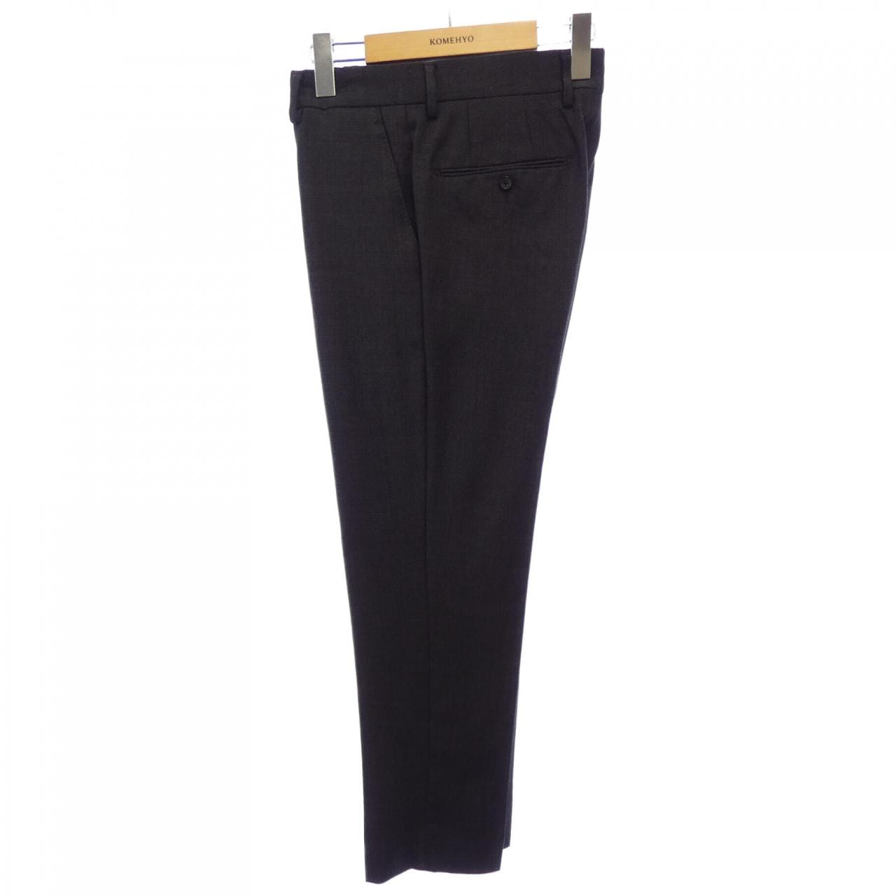 ゴタイリク GOTAIRIKU スーツ