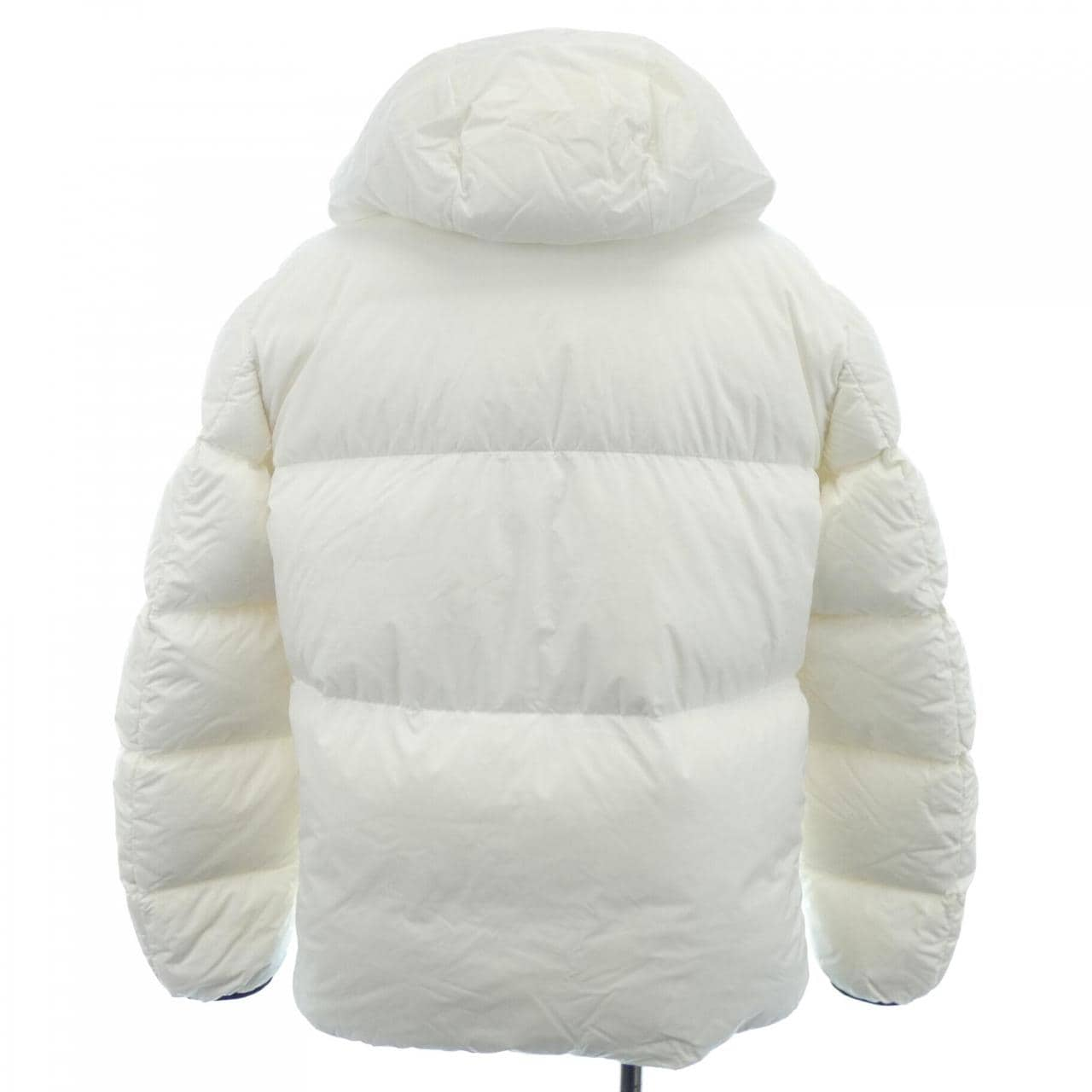 モンクレール MONCLER ダウンジャケット