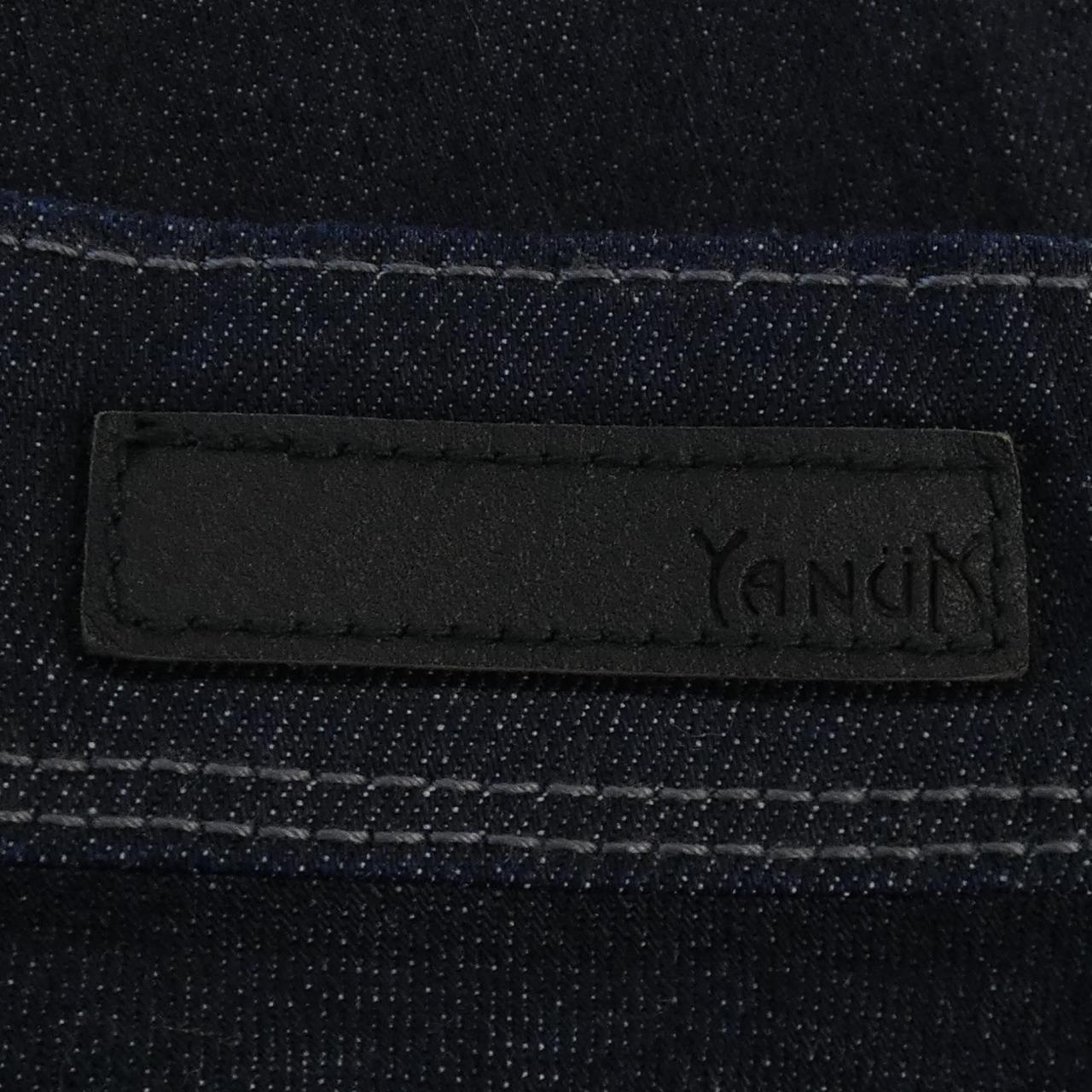ヤヌーク YANUK ジーンズ