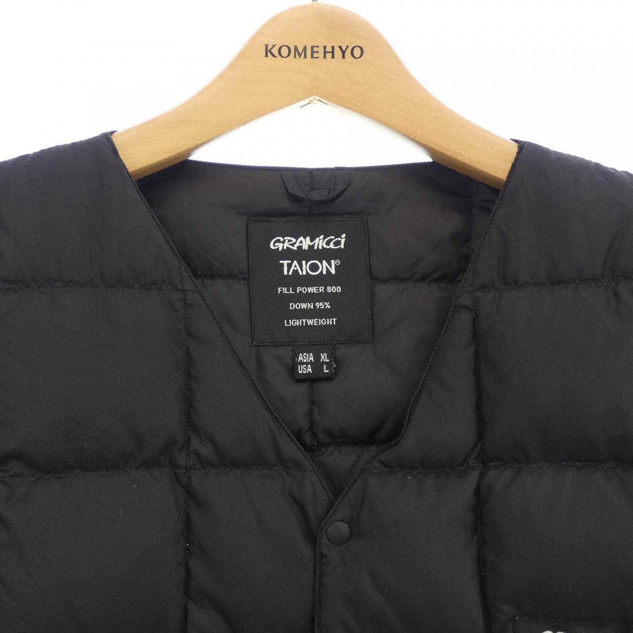 グラミチ GRAMICCI G2FU-J083-TG ダウンベスト