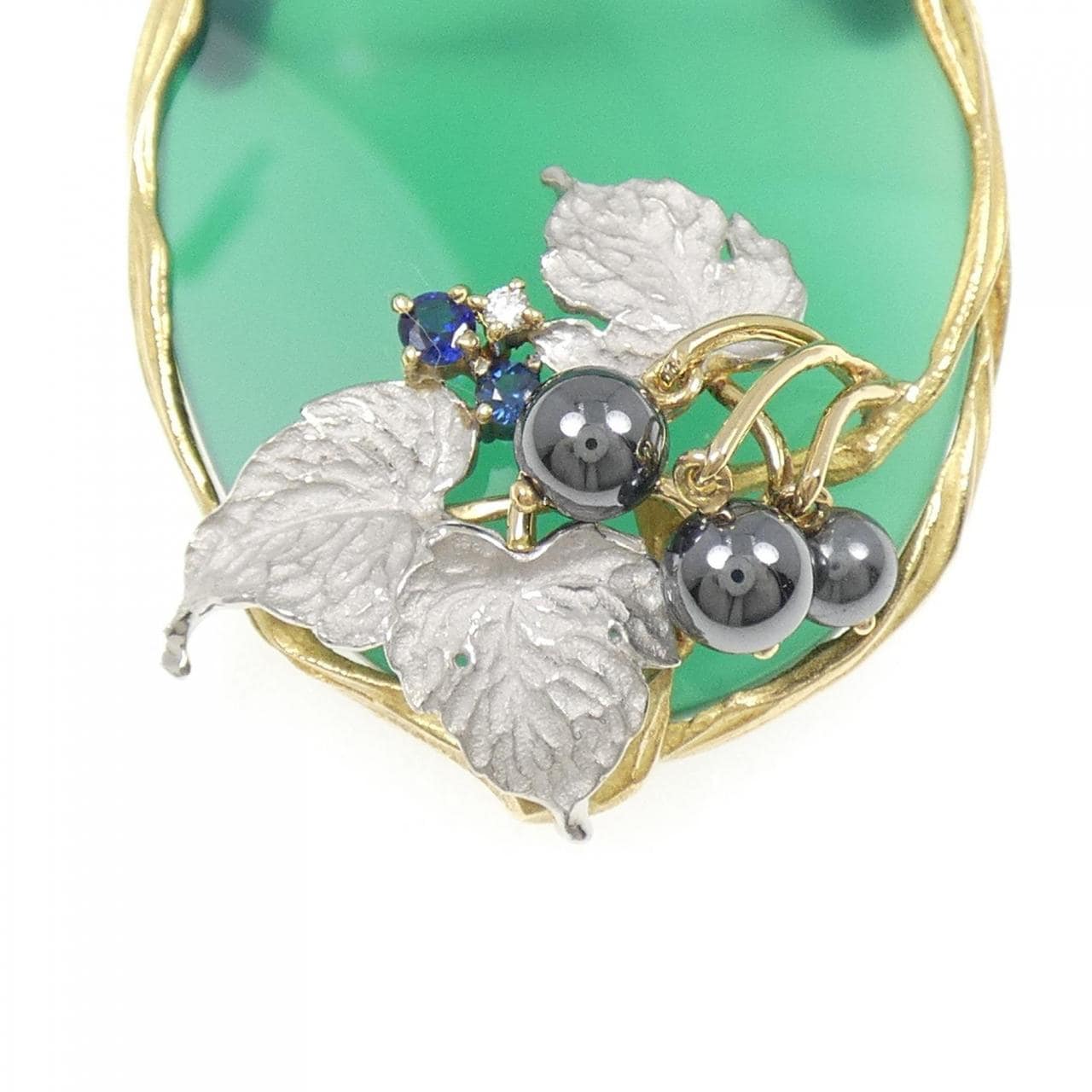 アズ タイム カラーストーン ブローチ