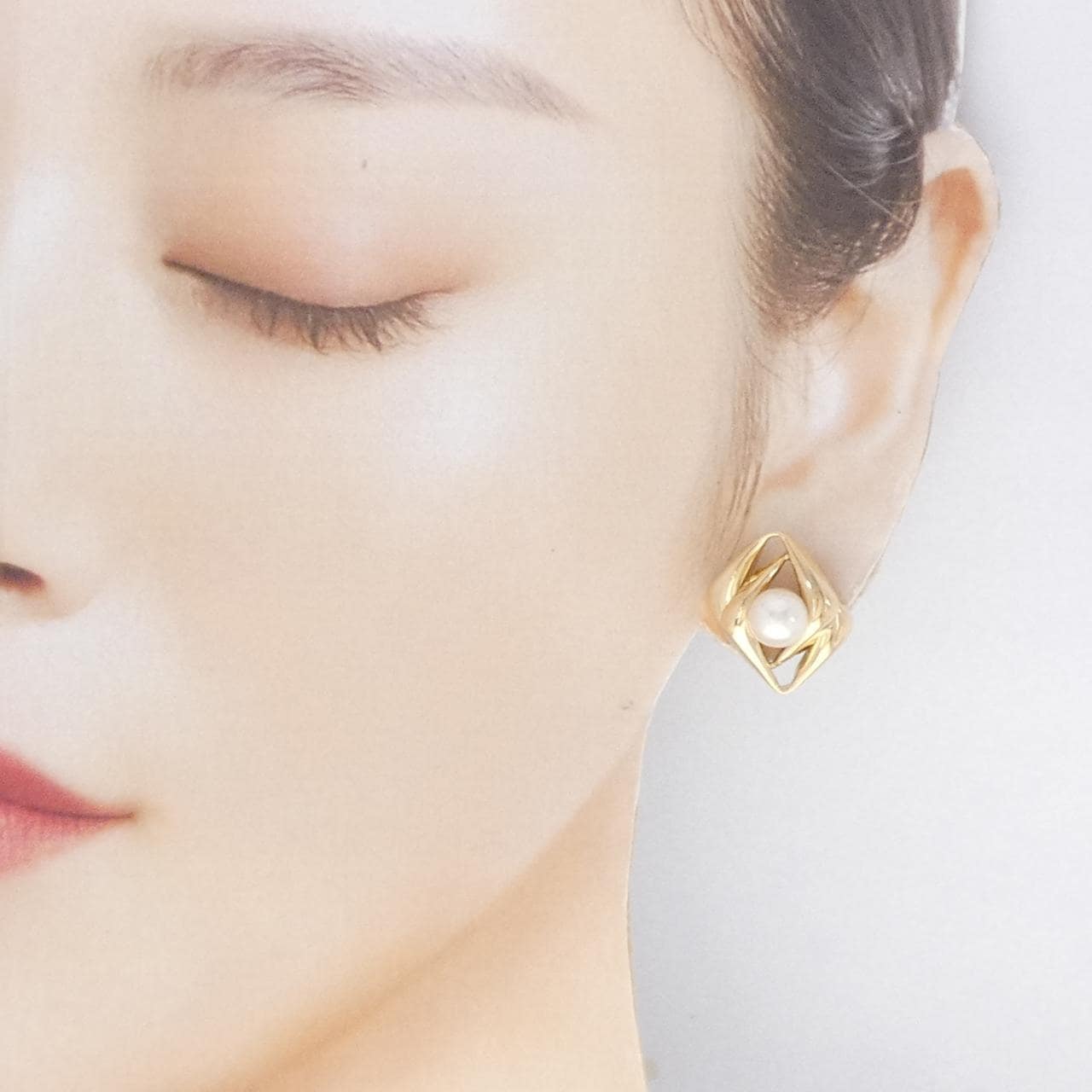 K18YG Akoya pearl earrings 7.2mm