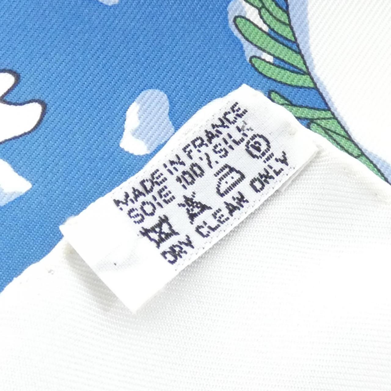 エルメス NOEL AU 24 FA BOURG カレ 002254S スカーフ