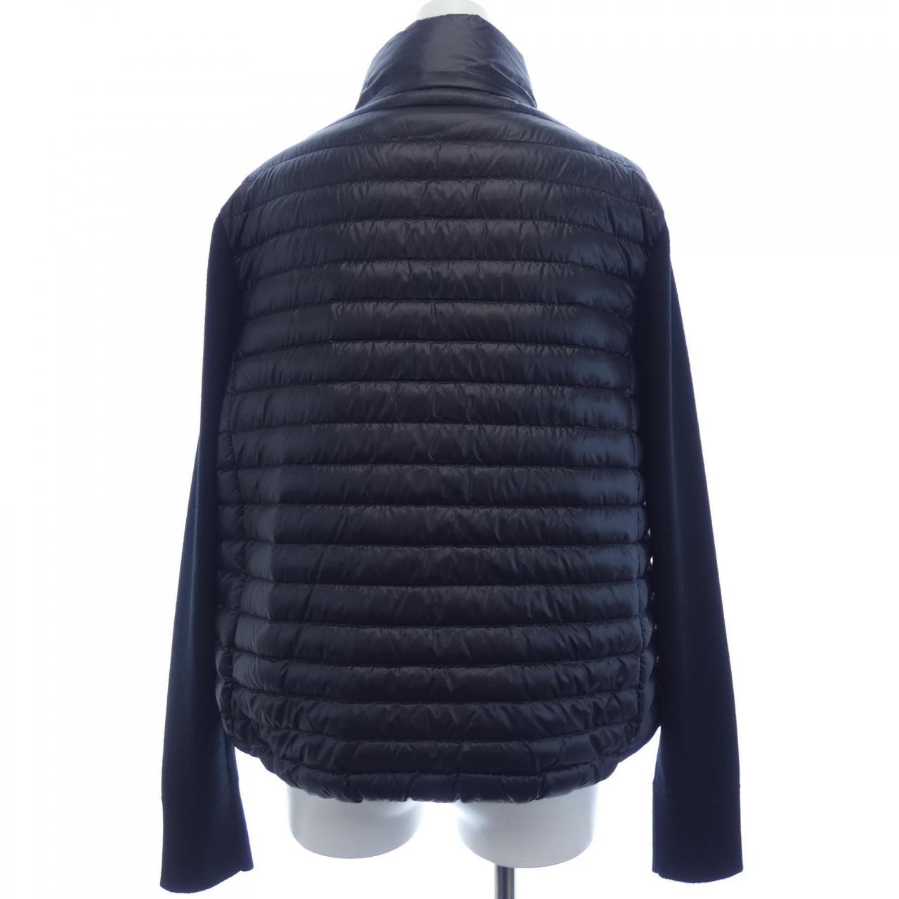 モンクレール MONCLER 10939B00017 ダウンジャケット
