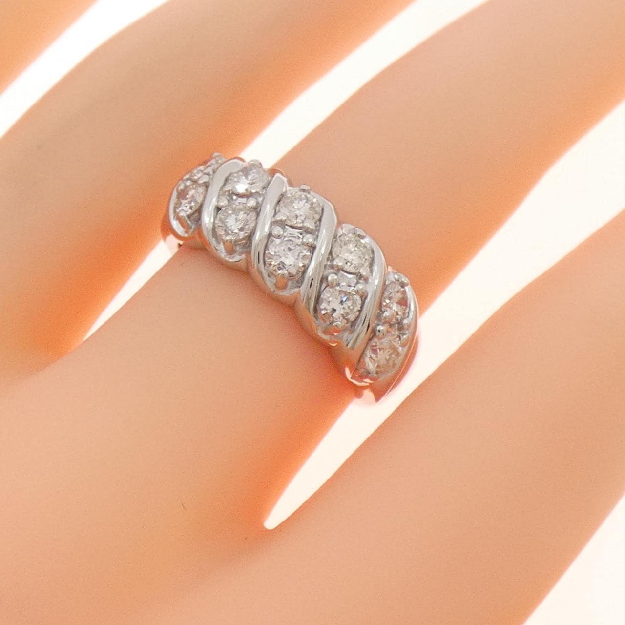 PT900 ダイヤモンド リング 1.00CT