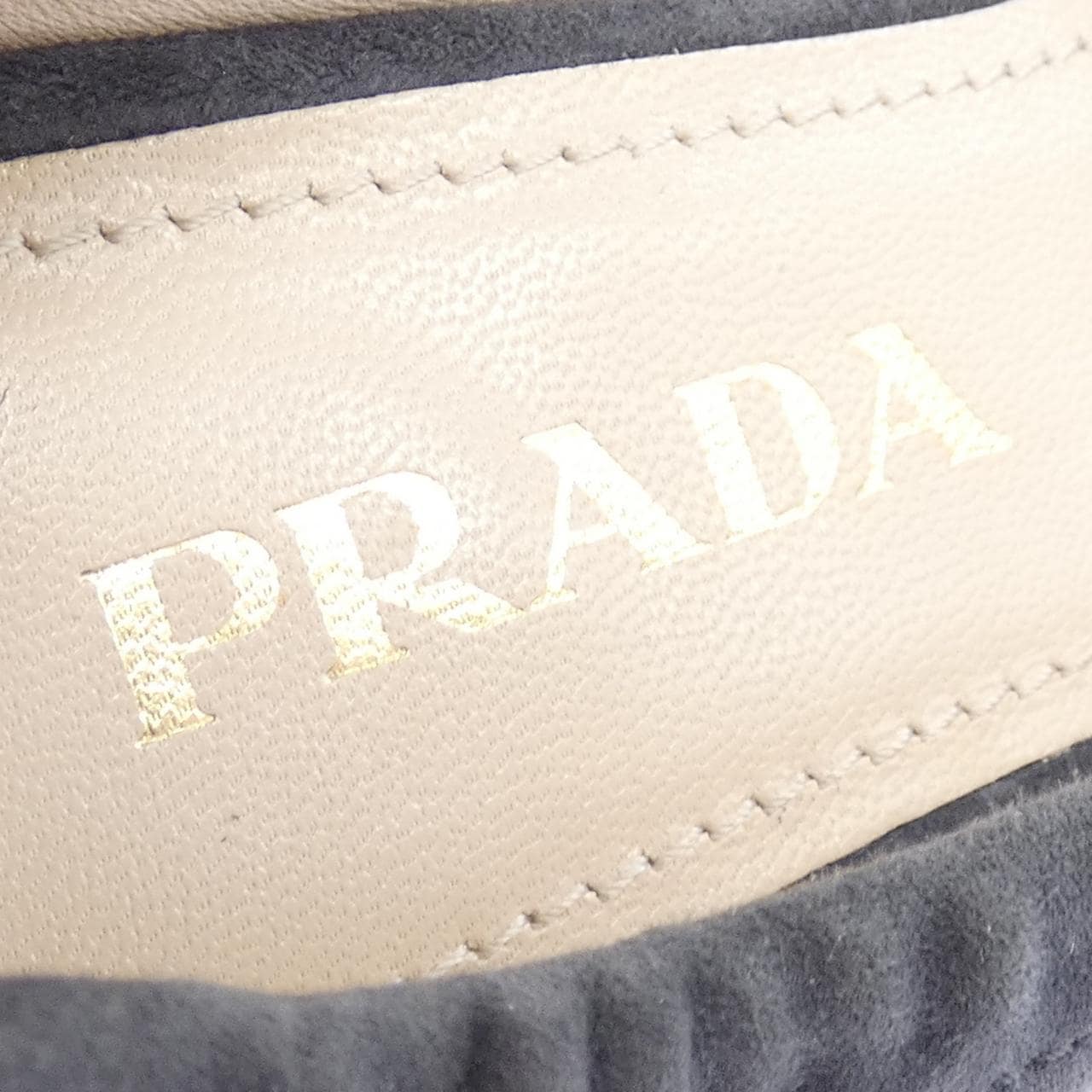 プラダ PRADA パンプス