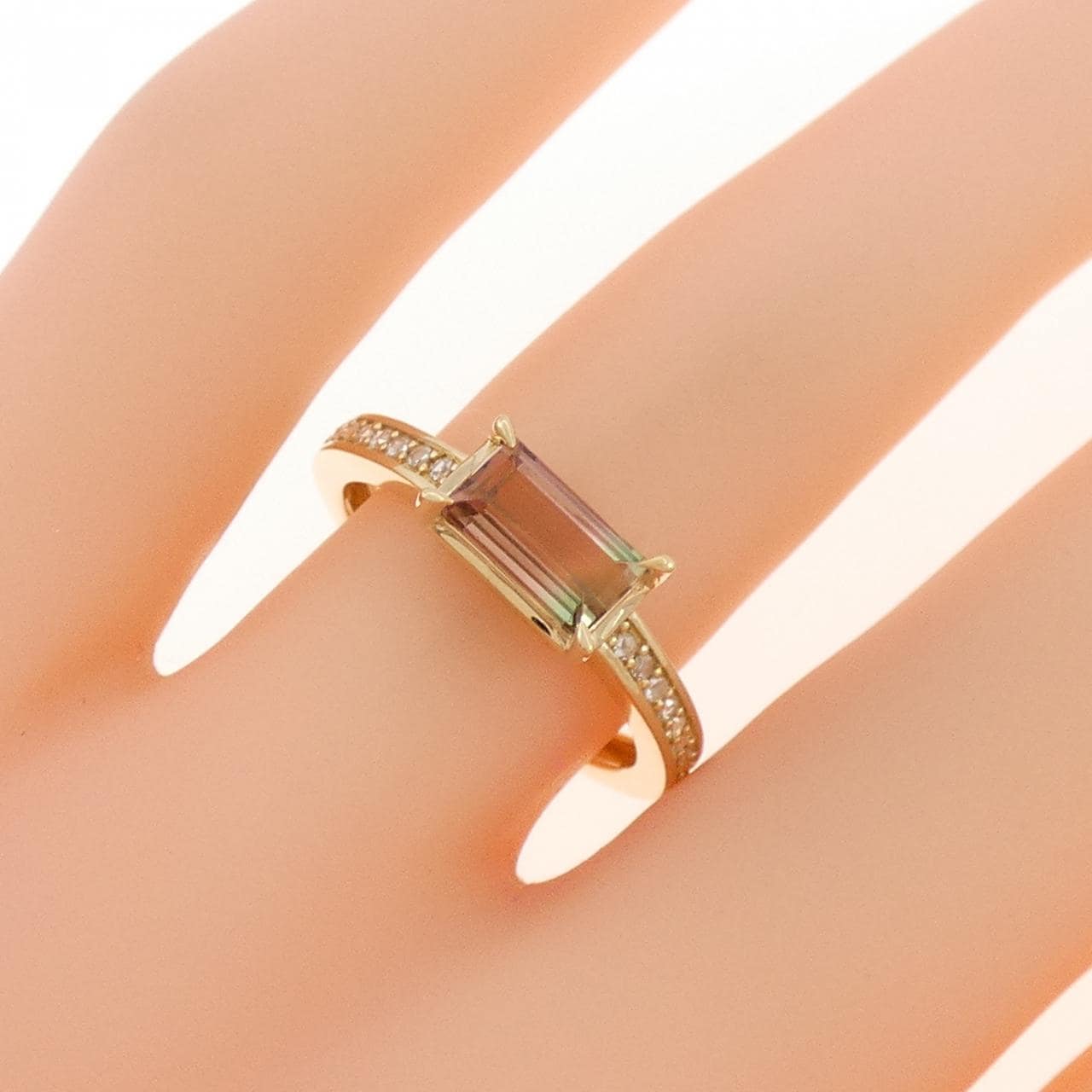 ジーエスティービー トルマリン リング 0.70CT
