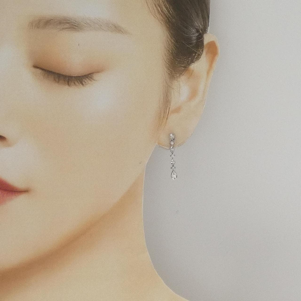 K18WG ダイヤモンド ピアス 0.28CT