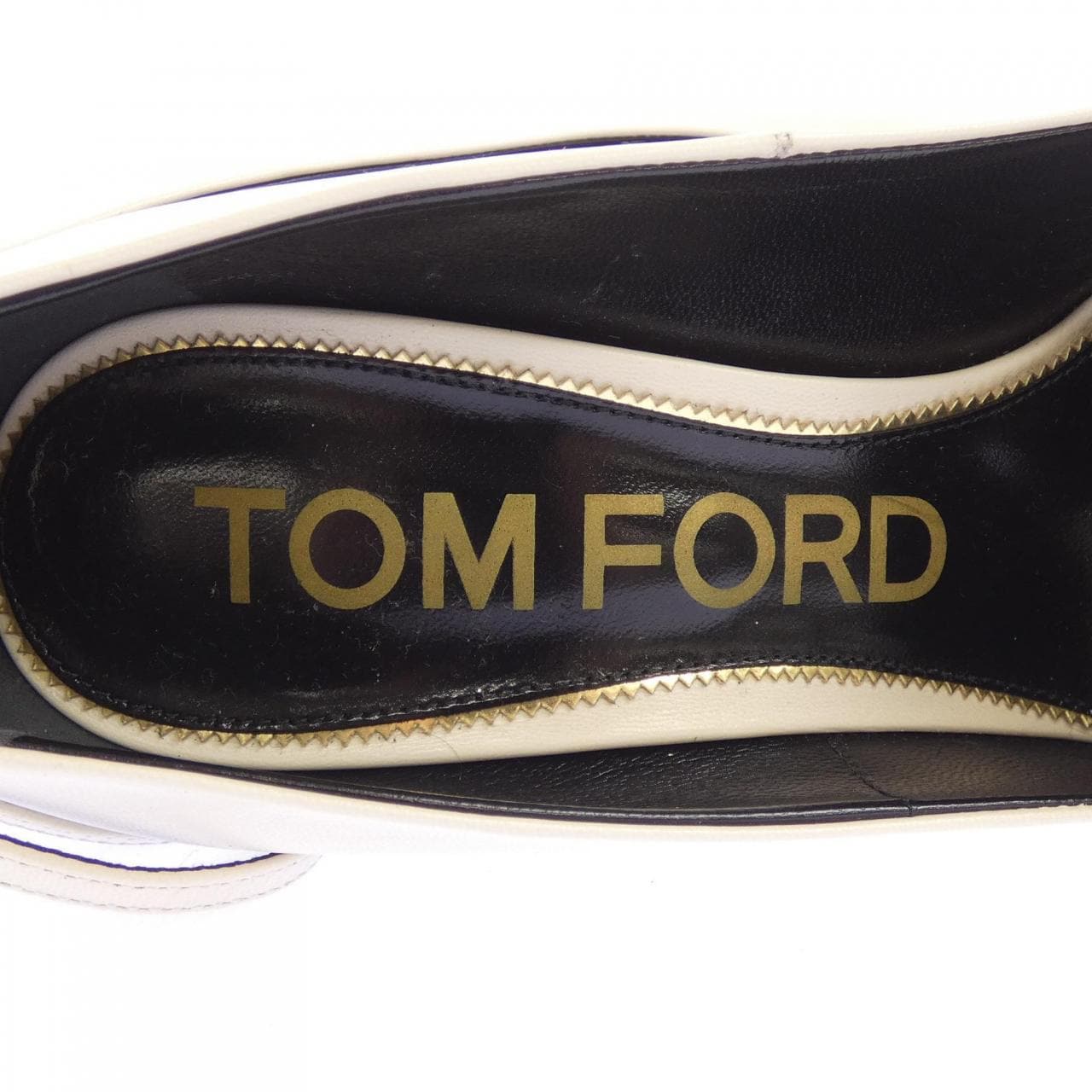 トムフォード TOM FORD W22711W パンプス