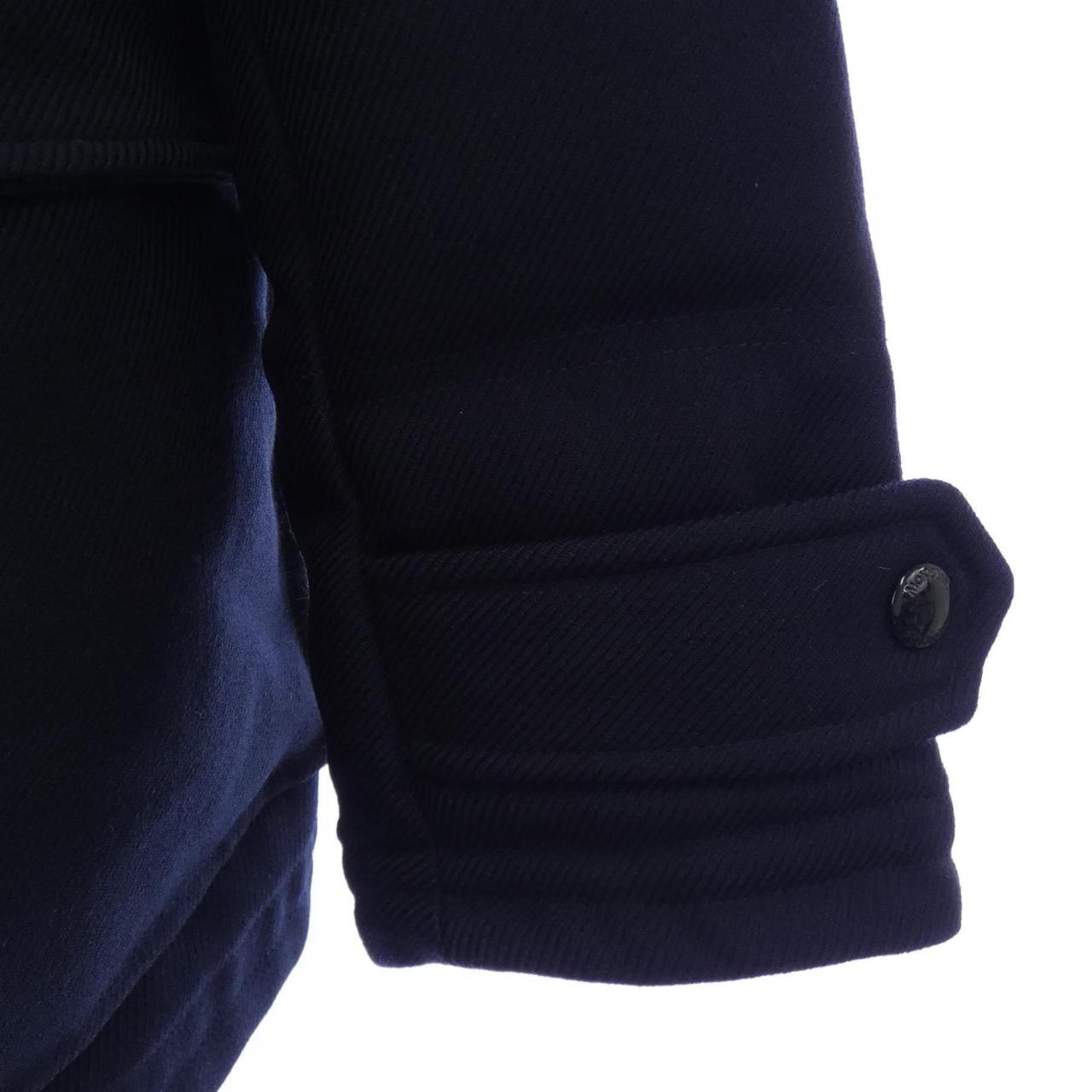モンクレール MONCLER ダウンジャケット