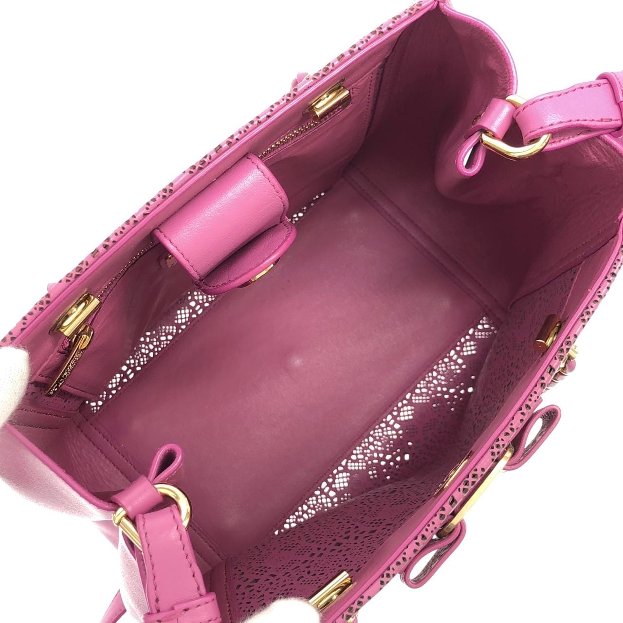 サルヴァトーレフェラガモ 21 F690 バッグ