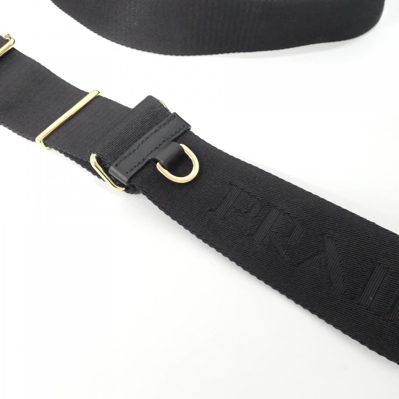 Prada 1BC264肩背包